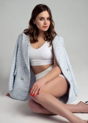 Эльвира, Г. Советский