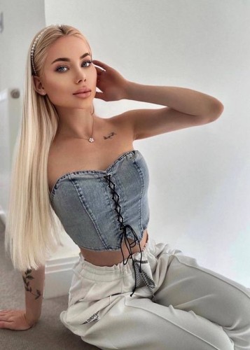 Лена, Г. Советский